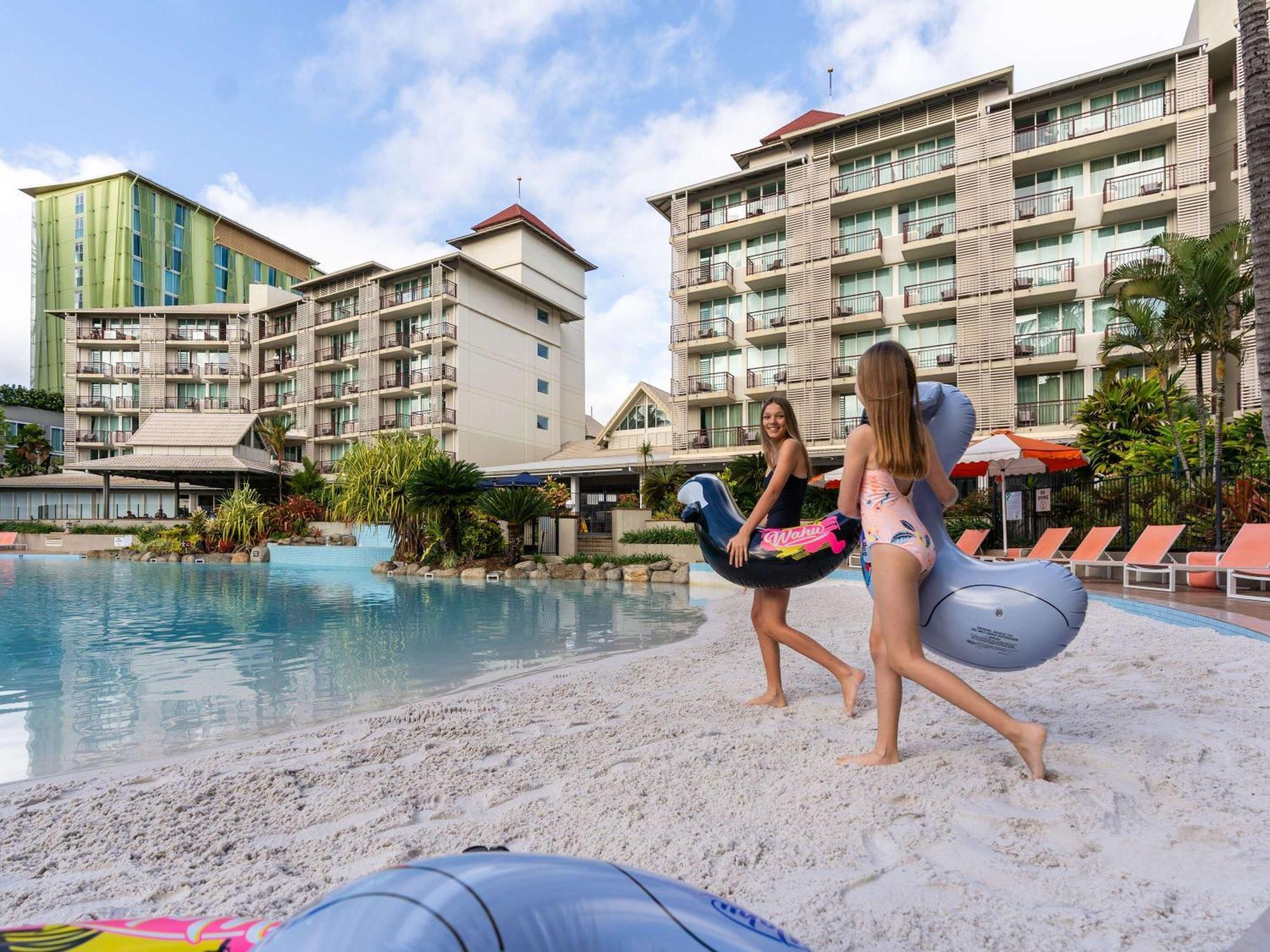 Novotel Cairns Oasis Resort Bagian luar foto
